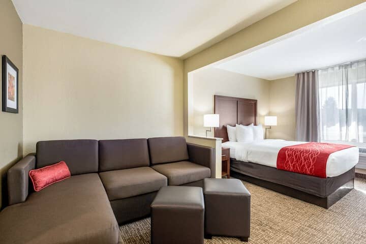 Room 18 of 31